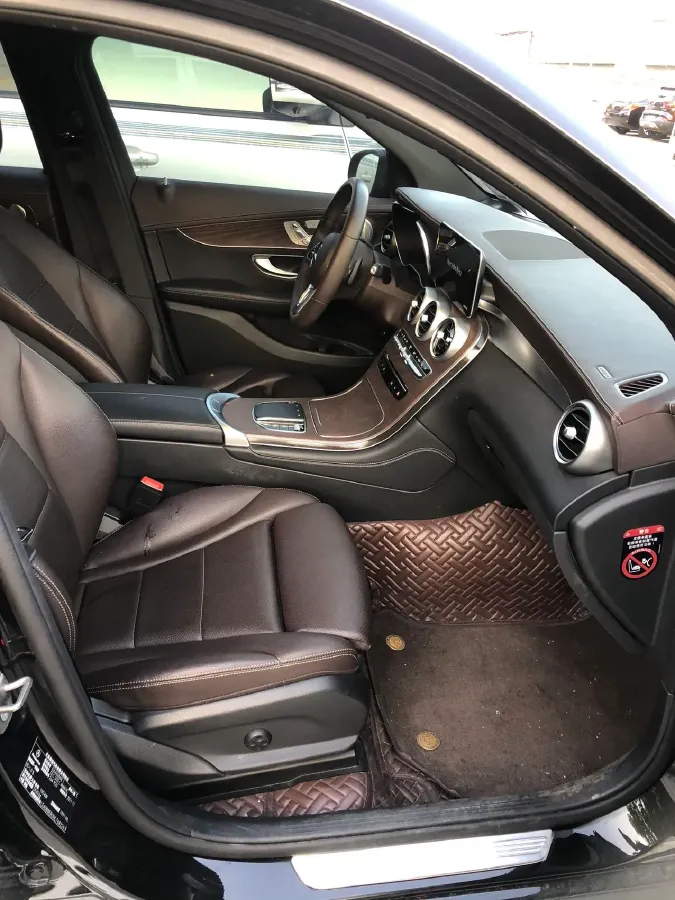 2022 Mercedes-Benz GLC Class 2.0T 258HP L4 9AT,autocango,china used car exporter,china ev exporter,chinese used car exporter,chinese used ev exporter