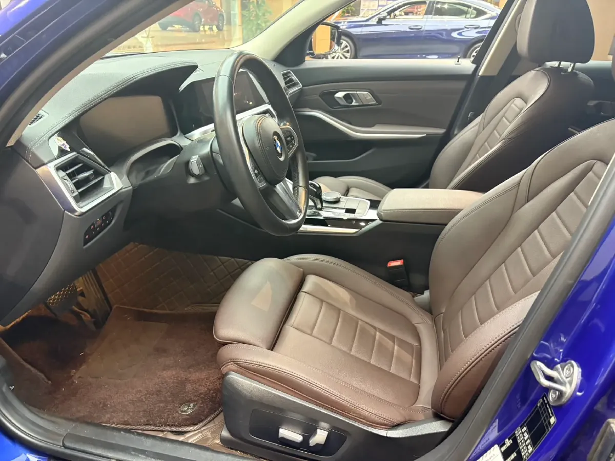 2020 BMW 3 Series 2.0T 156HP L4 8AT,autocango,china used car exporter,china ev exporter,chinese used car exporter,chinese used ev exporter