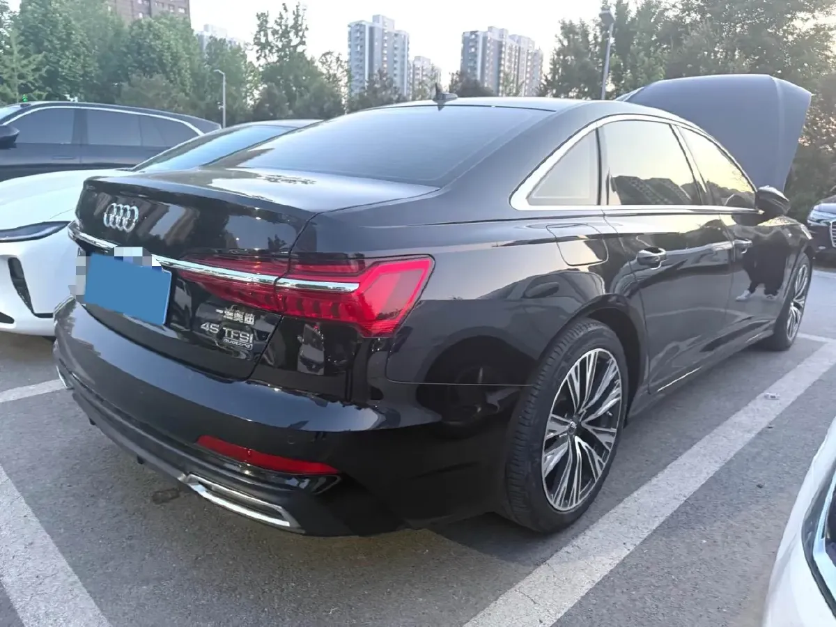 2020 Audi A6L 2.0T 190HP L4 7DCT,autocango,china used car exporter,china ev exporter,chinese used car exporter,chinese used ev exporter