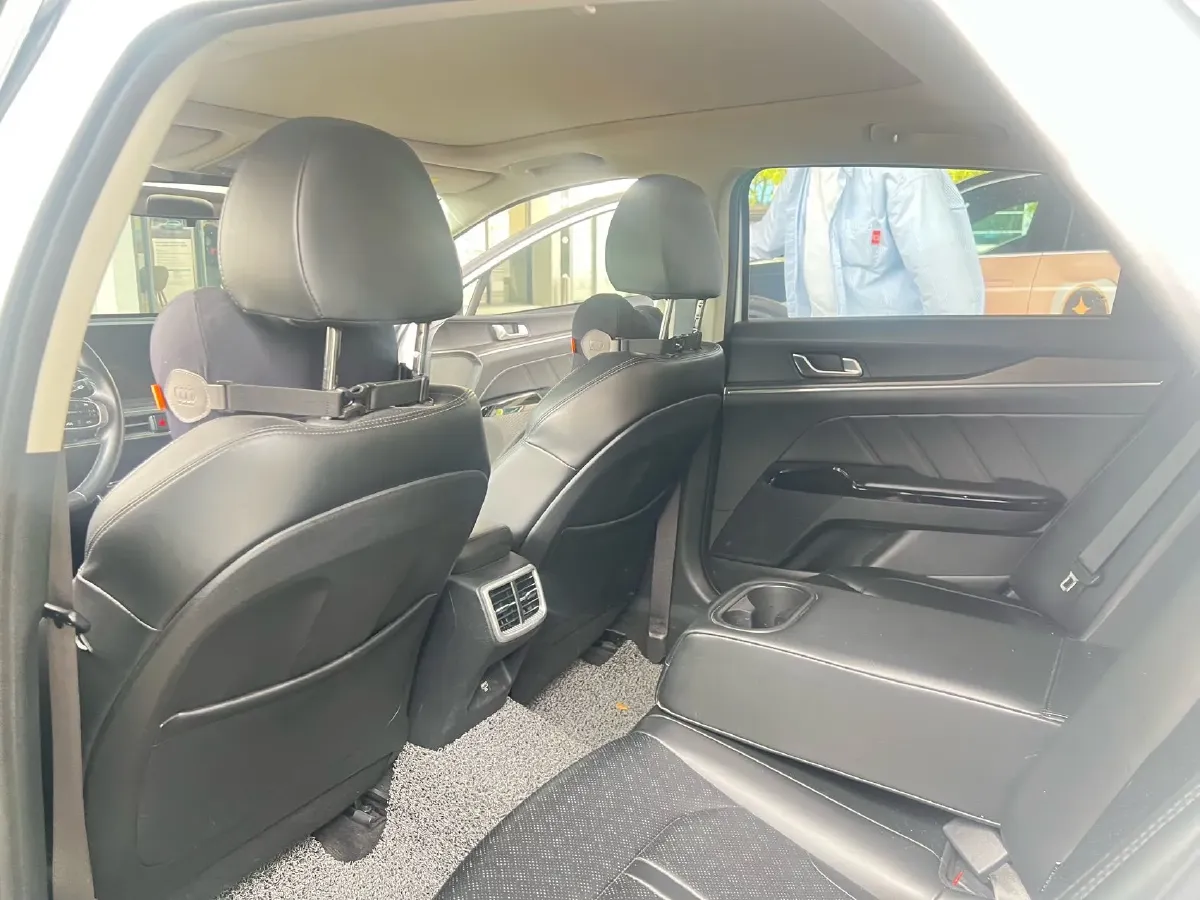 2020 Kia K5 1.5T 170HP L4 7DCT,autocango,china used car exporter,china ev exporter,chinese used car exporter,chinese used ev exporter