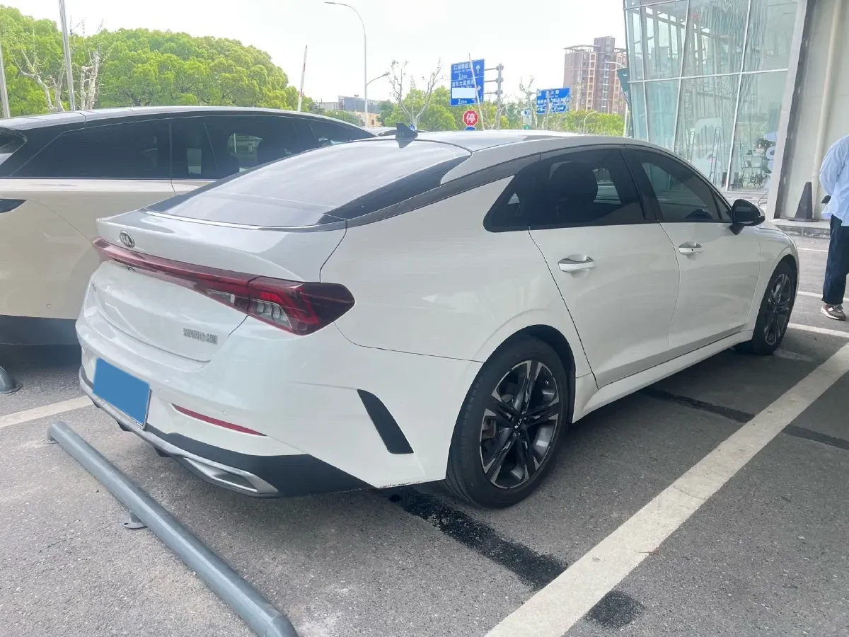 2020 Kia K5 1.5T 170HP L4 7DCT,autocango,china used car exporter,china ev exporter,chinese used car exporter,chinese used ev exporter