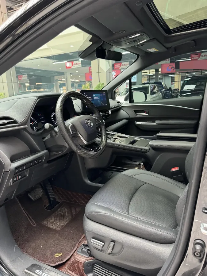 2023 Toyota Sienna 2.5L 189HP L4 E-CVT Hybrid,autocango,china used car exporter,china ev exporter,chinese used car exporter,chinese used ev exporter