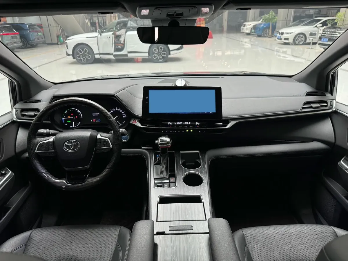 2023 Toyota Sienna 2.5L 189HP L4 E-CVT Hybrid,autocango,china used car exporter,china ev exporter,chinese used car exporter,chinese used ev exporter