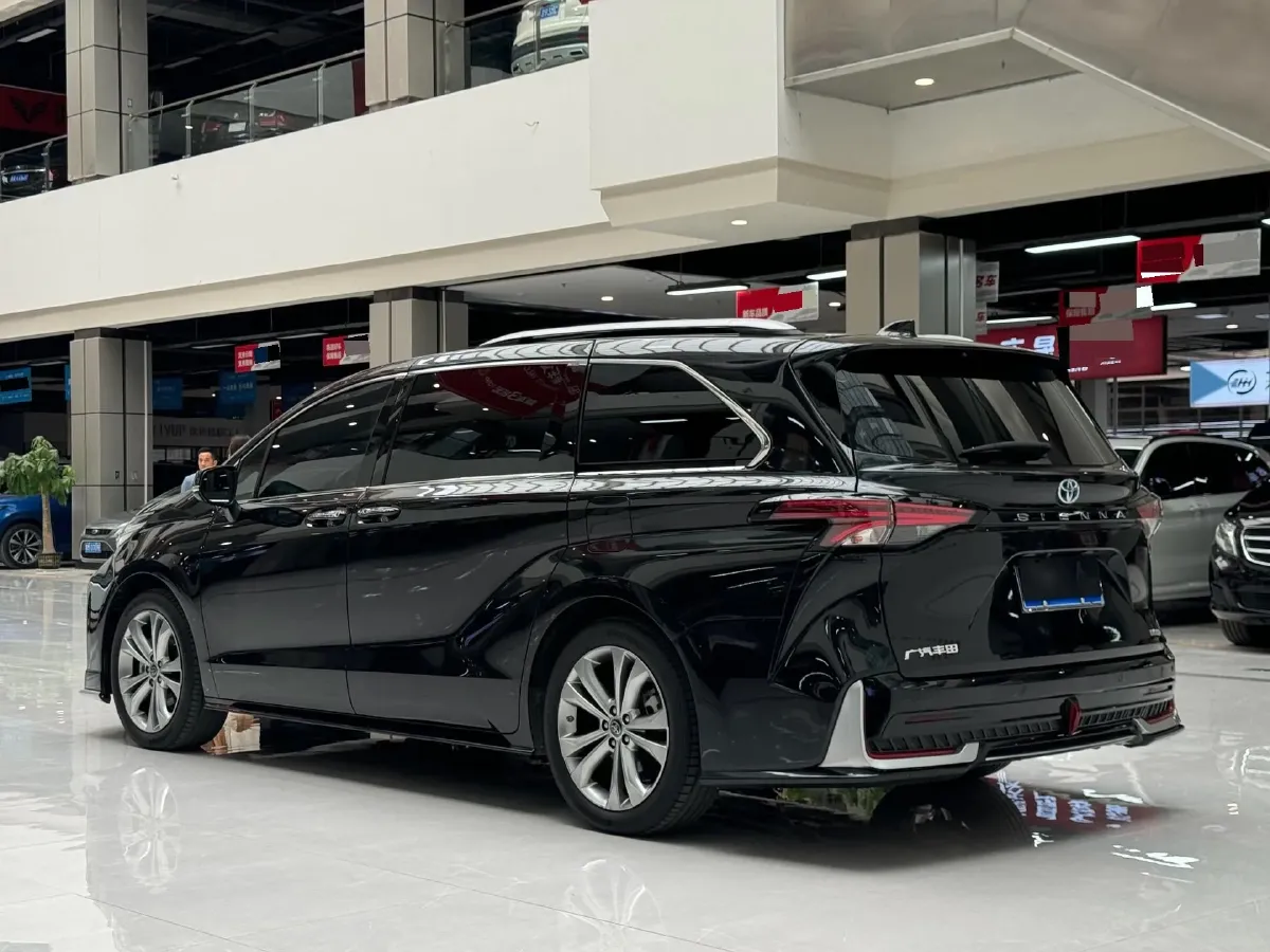 2023 Toyota Sienna 2.5L 189HP L4 E-CVT Hybrid,autocango,china used car exporter,china ev exporter,chinese used car exporter,chinese used ev exporter