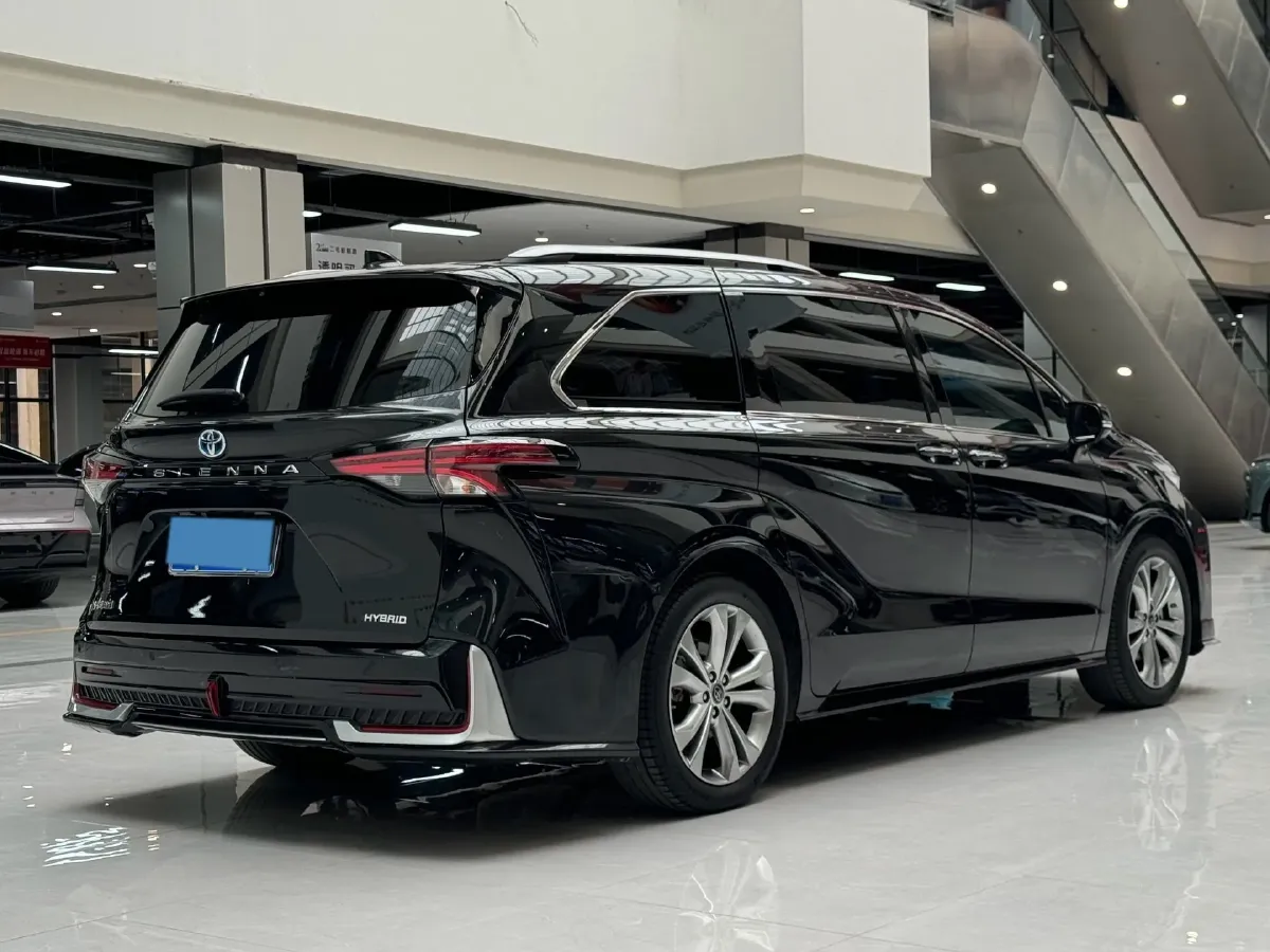 2023 Toyota Sienna 2.5L 189HP L4 E-CVT Hybrid,autocango,china used car exporter,china ev exporter,chinese used car exporter,chinese used ev exporter