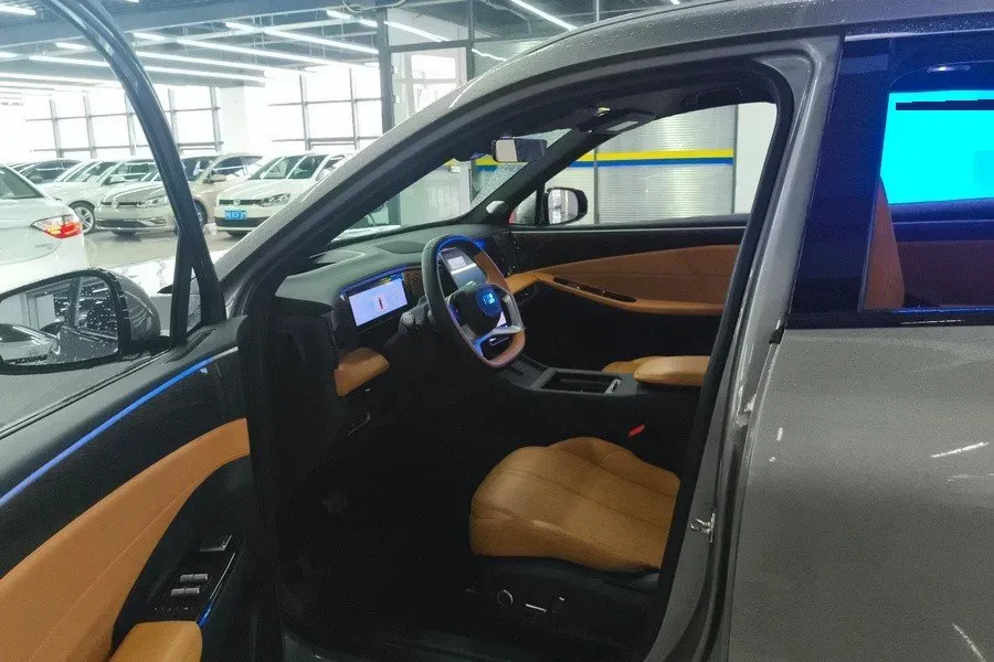 2023 Geely Galaxy L7 1.5T 163HP L4 3DHT PHEV 18.7KWH,autocango,china used car exporter,china ev exporter,chinese used car exporter,chinese used ev exporter