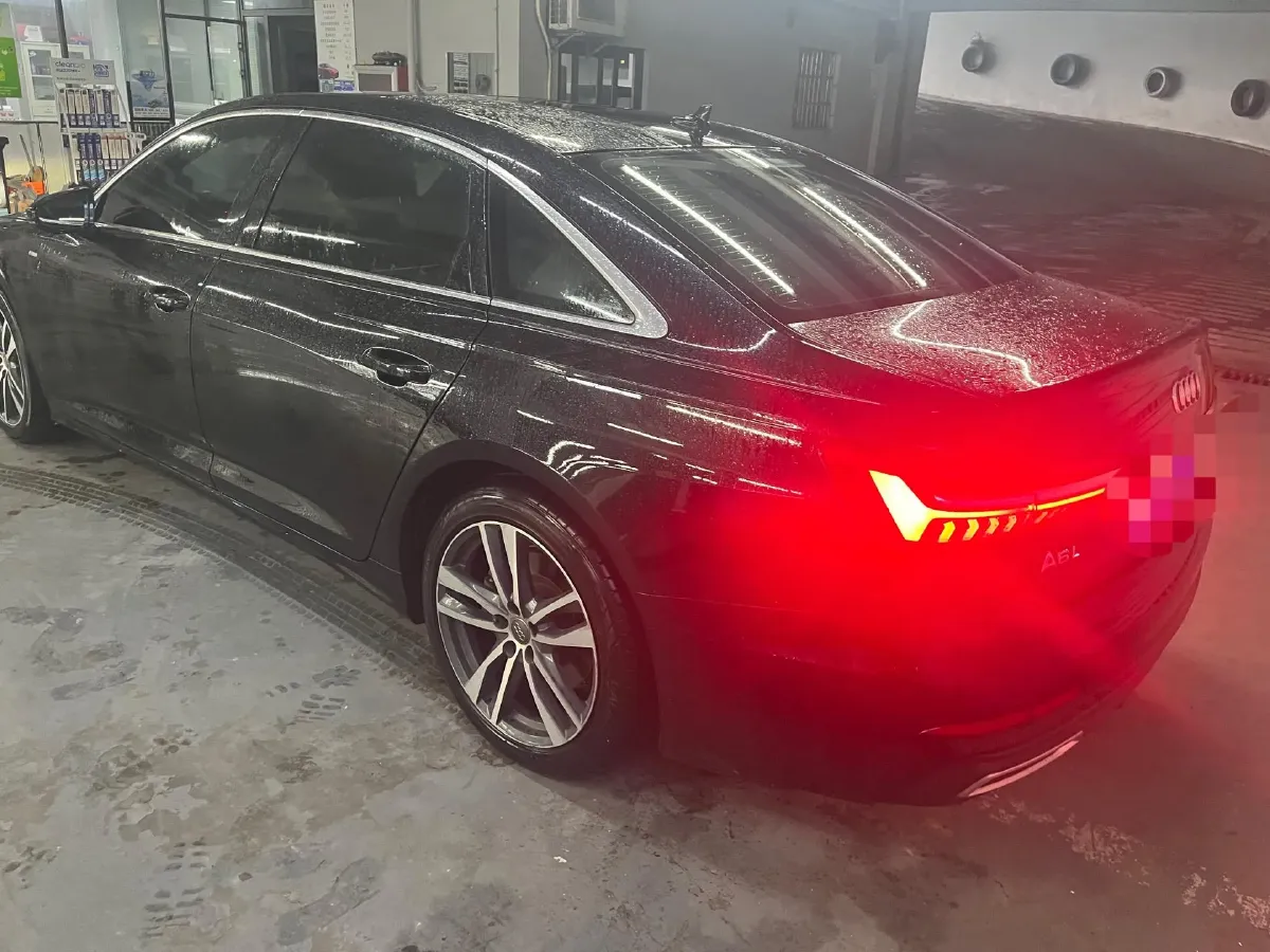 2021 Audi A6L 2.0T 190HP L4 7DCT,autocango,china used car exporter,china ev exporter,chinese used car exporter,chinese used ev exporter