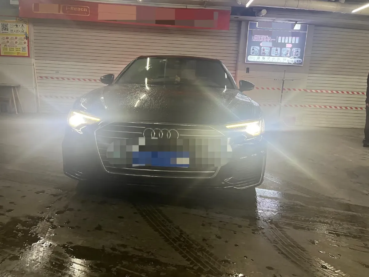 2021 Audi A6L 2.0T 190HP L4 7DCT,autocango,china used car exporter,china ev exporter,chinese used car exporter,chinese used ev exporter