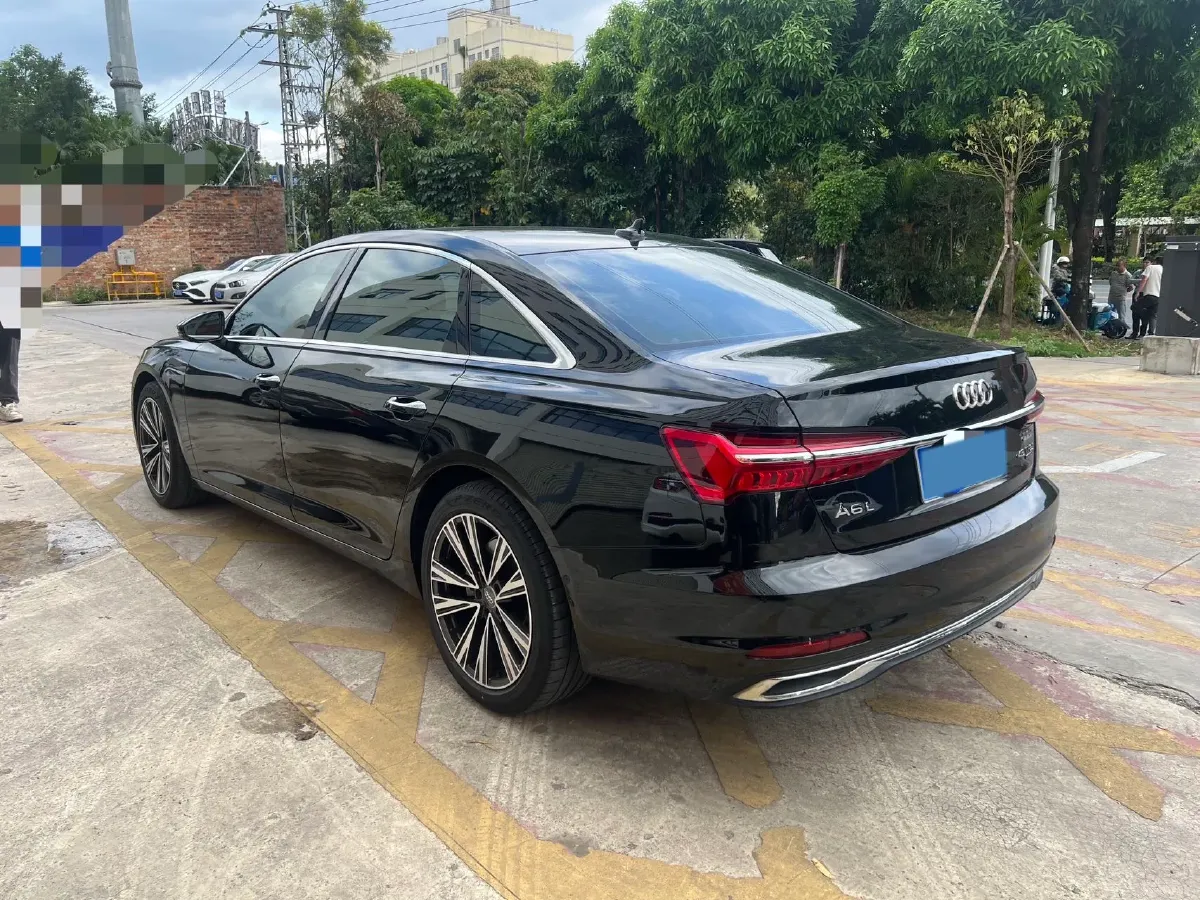 2023 Audi A6L 2.0T 245HP L4 7DCT,autocango,china used car exporter,china ev exporter,chinese used car exporter,chinese used ev exporter