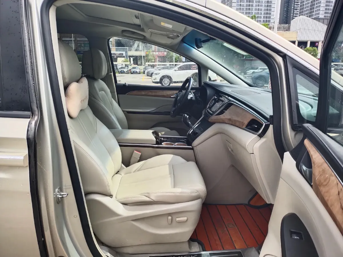 2018 Buick GL8 2.0T 260HP L4 6AT,autocango,china used car exporter,china ev exporter,chinese used car exporter,chinese used ev exporter