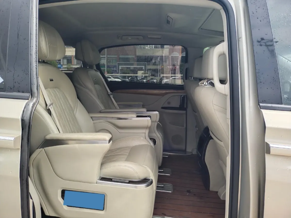 2018 Buick GL8 2.0T 260HP L4 6AT,autocango,china used car exporter,china ev exporter,chinese used car exporter,chinese used ev exporter