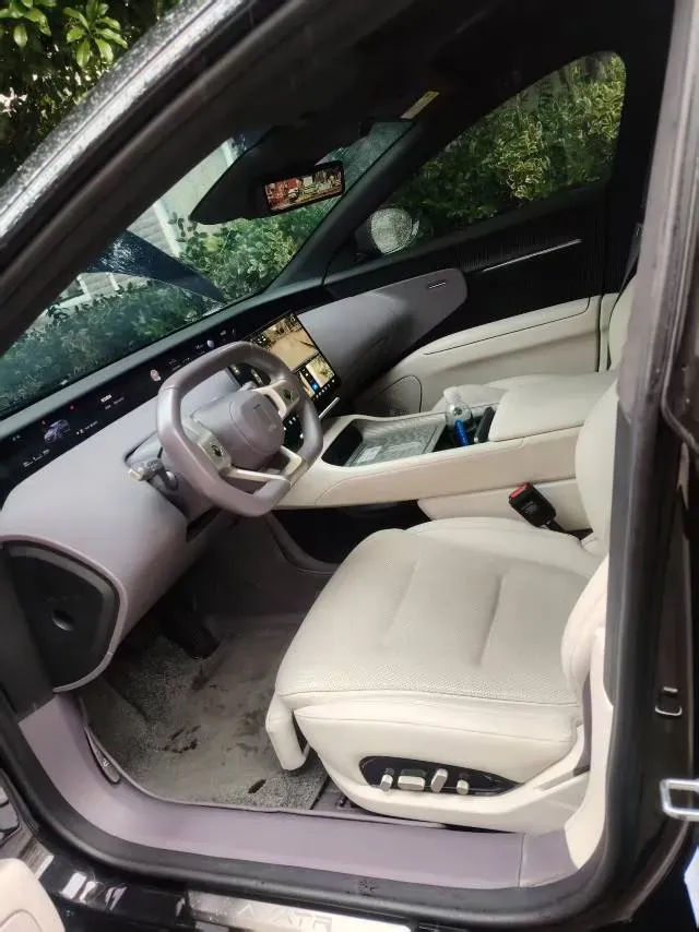 2024 Avatr 12 BEV 94.5KWH,autocango,china used car exporter,china ev exporter,chinese used car exporter,chinese used ev exporter