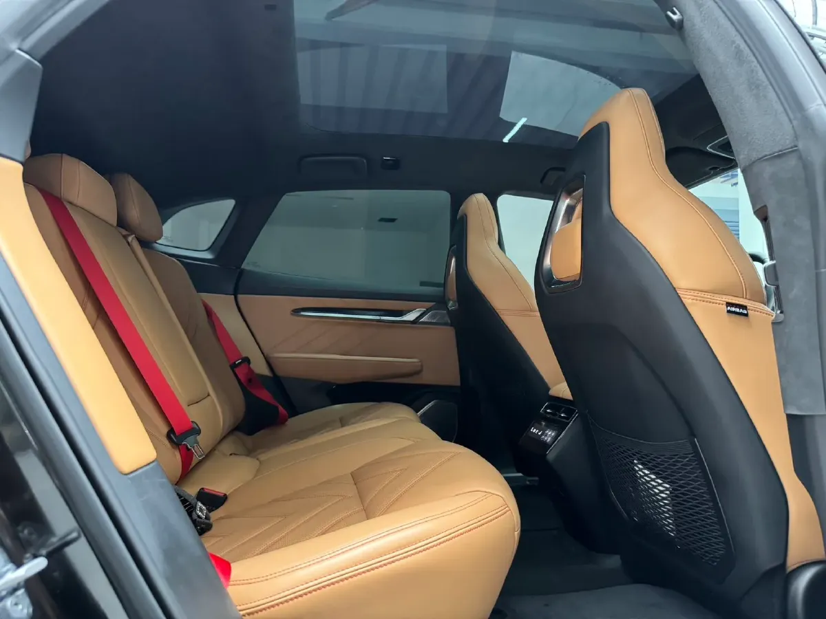 2022 Zeekr 001 BEV 100KWH,autocango,china used car exporter,china ev exporter,chinese used car exporter,chinese used ev exporter