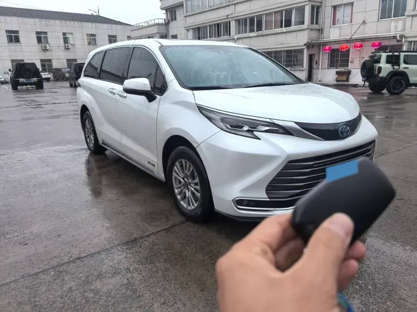 2021 Toyota Sienna 2.5L 192HP L4 E-CVT Hybrid,autocango,china used car exporter,china ev exporter,chinese used car exporter,chinese used ev exporter