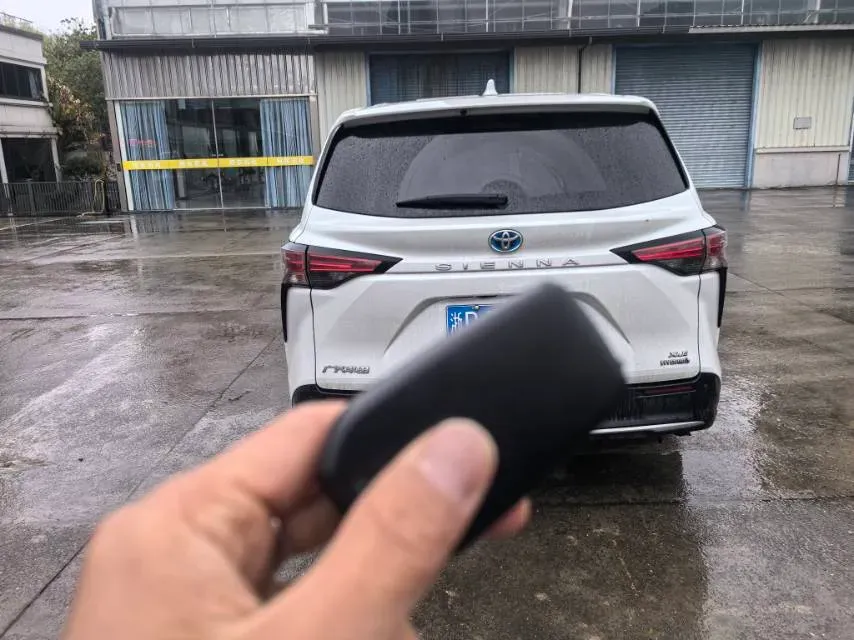 2021 Toyota Sienna 2.5L 192HP L4 E-CVT Hybrid,autocango,china used car exporter,china ev exporter,chinese used car exporter,chinese used ev exporter