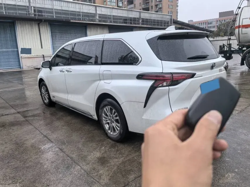 2021 Toyota Sienna 2.5L 192HP L4 E-CVT Hybrid,autocango,china used car exporter,china ev exporter,chinese used car exporter,chinese used ev exporter