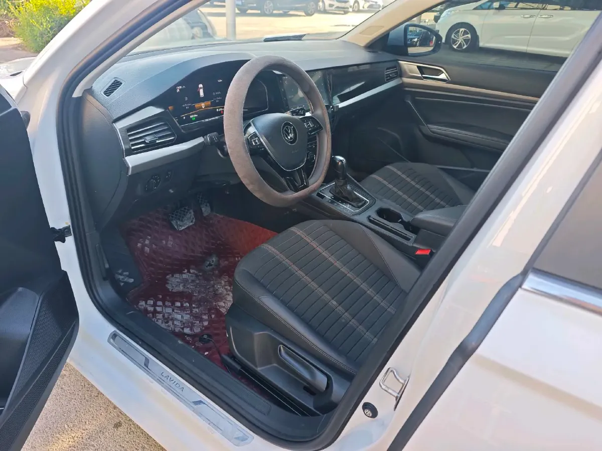 2021 Volkswagen Lavida 1.4T 150HP L4 7DCT,autocango,china used car exporter,china ev exporter,chinese used car exporter,chinese used ev exporter