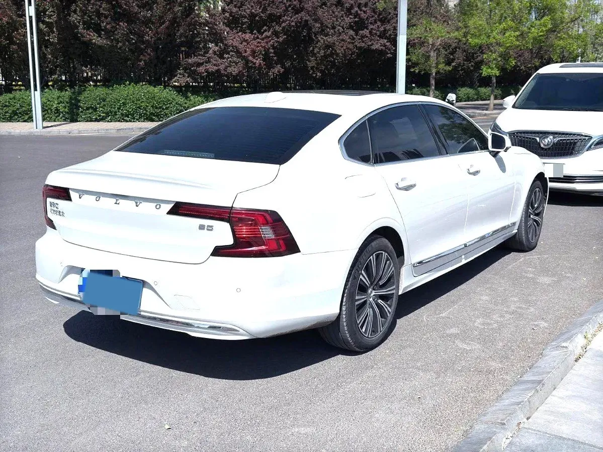 2021 Volvo S90 2.0T 250HP L4 8AT,autocango,china used car exporter,china ev exporter,chinese used car exporter,chinese used ev exporter