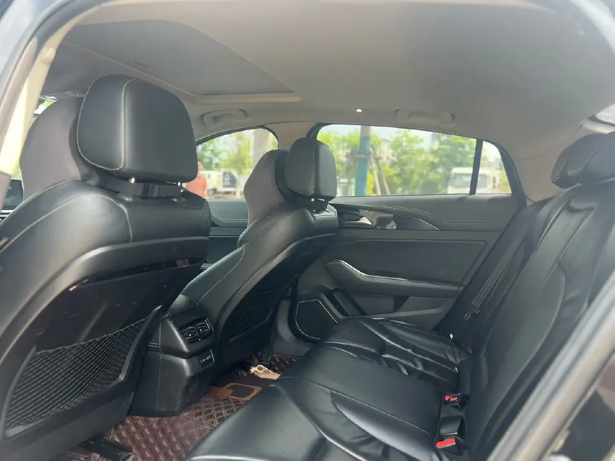 2019 HongQi H5 1.8T 180HP L4 6AT,autocango,china used car exporter,china ev exporter,chinese used car exporter,chinese used ev exporter