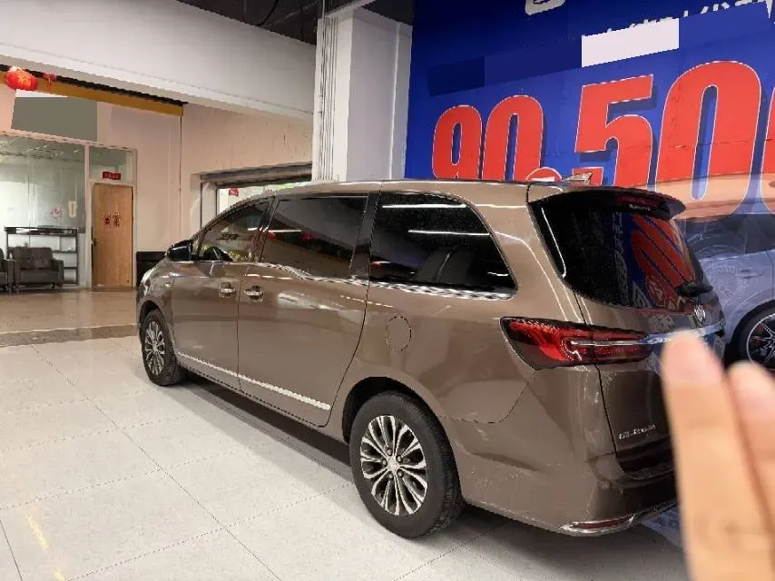 2021 Buick GL8 2.0T 237HP L4 9AT,autocango,china used car exporter,china ev exporter,chinese used car exporter,chinese used ev exporter