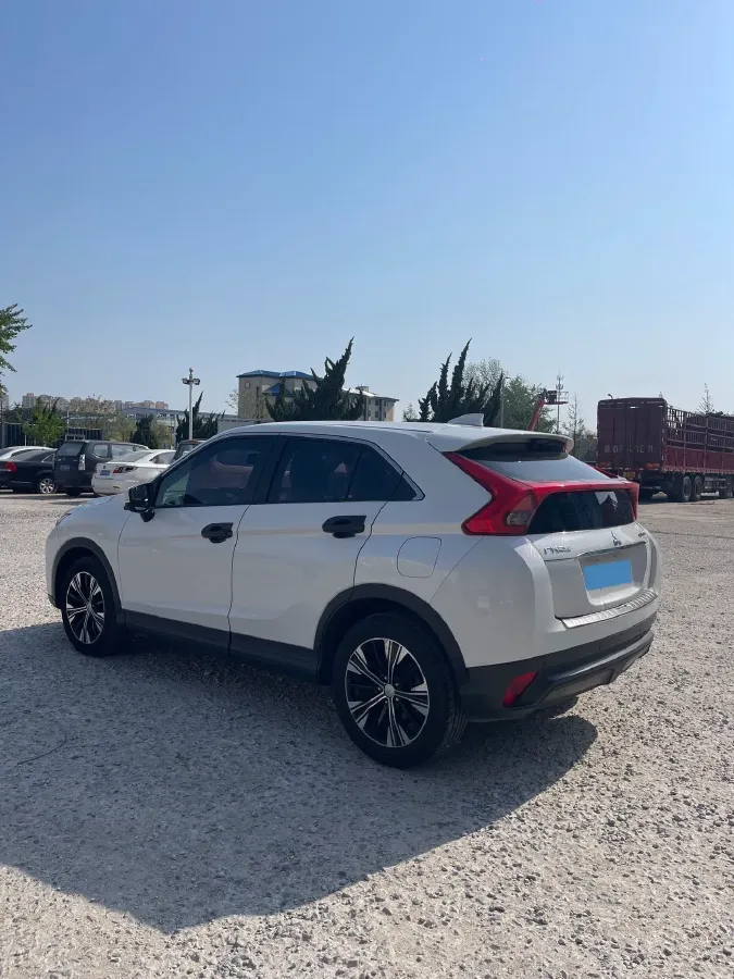 2018 Mitsubishi Eclipse Cross 1.5T 170HP L4 CVT,autocango,china used car exporter,china ev exporter,chinese used car exporter,chinese used ev exporter
