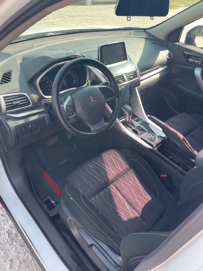 2018 Mitsubishi Eclipse Cross 1.5T 170HP L4 CVT,autocango,china used car exporter,china ev exporter,chinese used car exporter,chinese used ev exporter