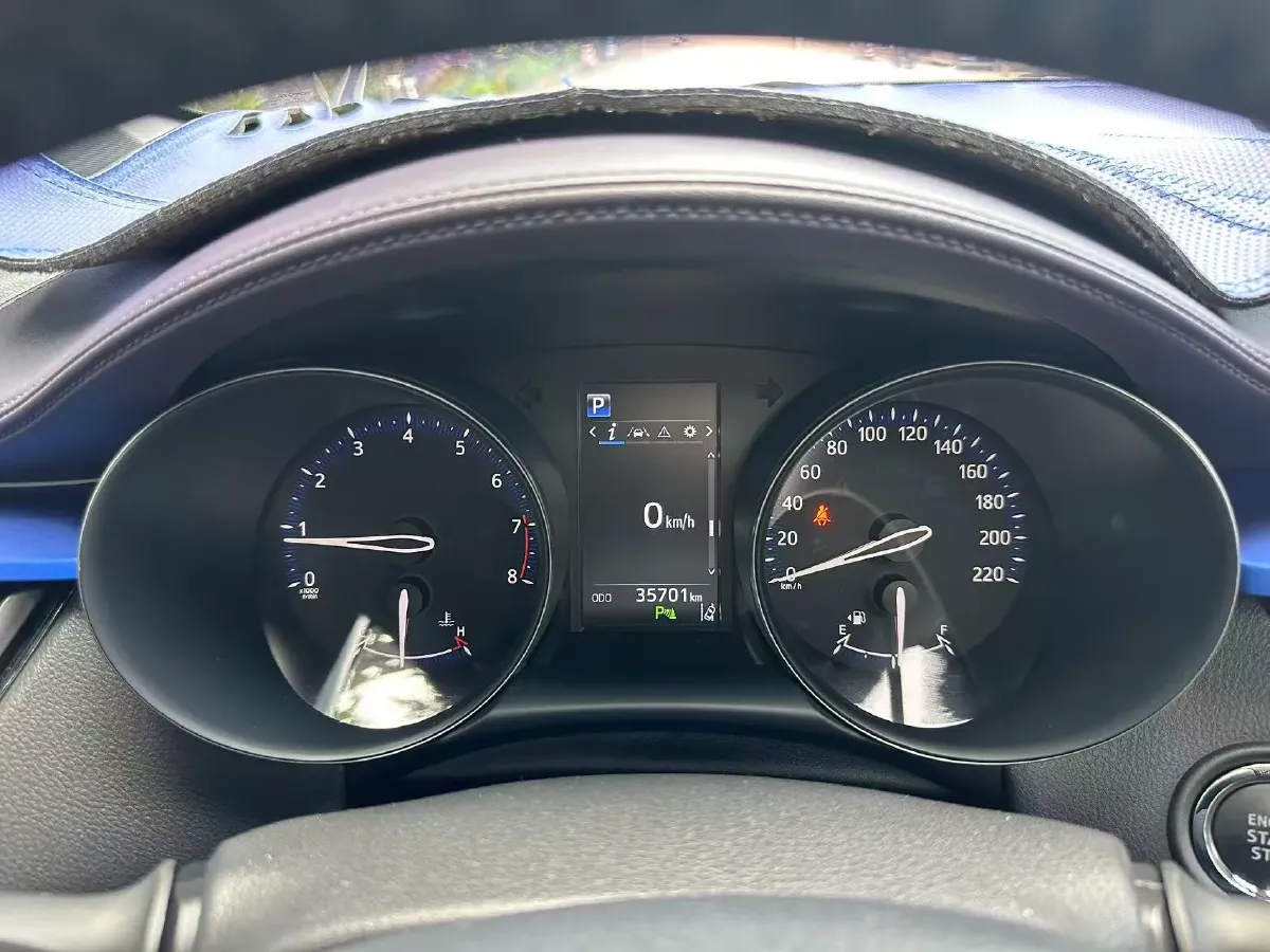 2021 Toyota C-HR 2.0L 171HP L4 CVT,autocango,china used car exporter,china ev exporter,chinese used car exporter,chinese used ev exporter