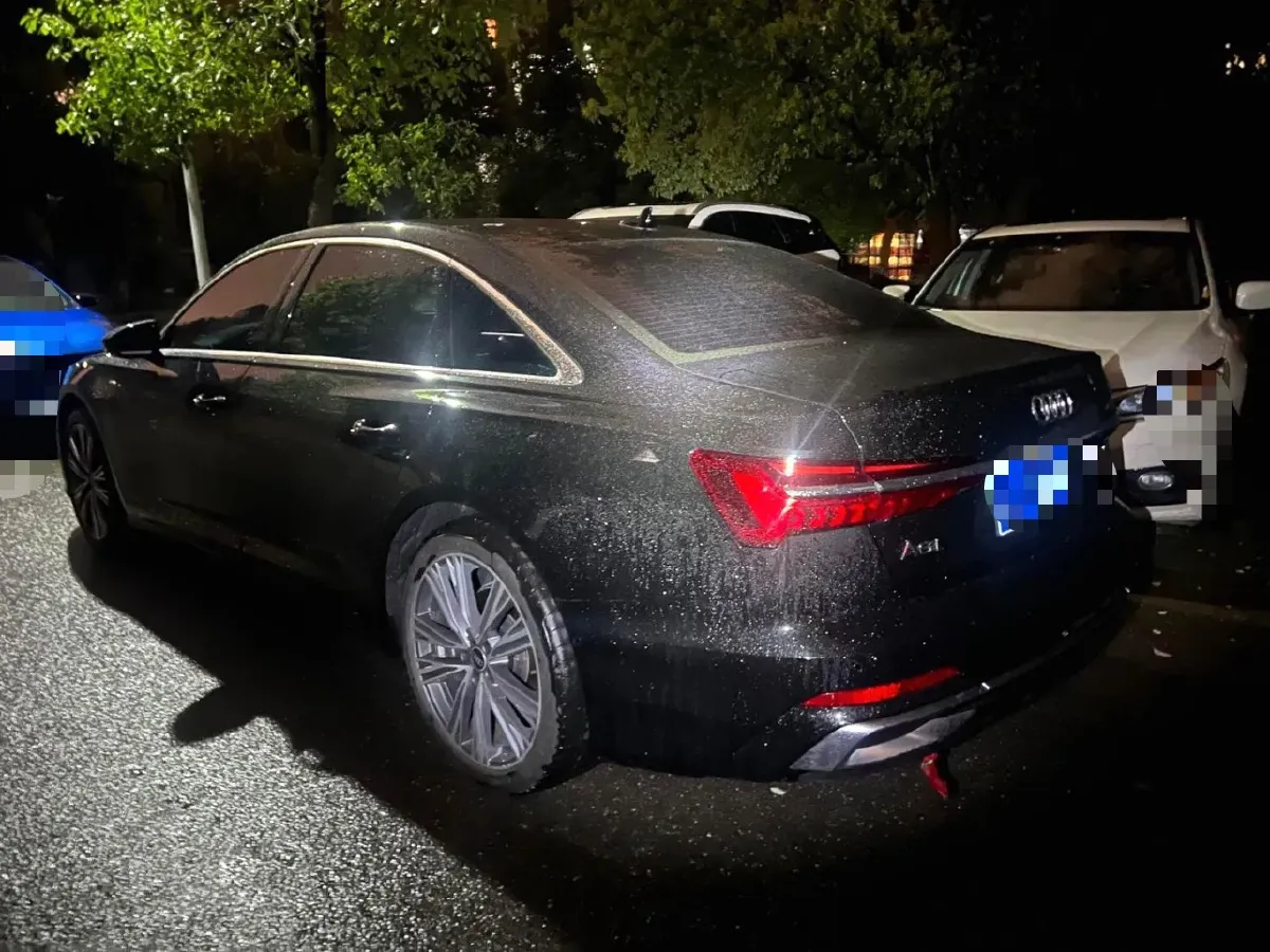 2025 Audi A6L 2.0T 190HP L4 7DCT,autocango,china used car exporter,china ev exporter,chinese used car exporter,chinese used ev exporter