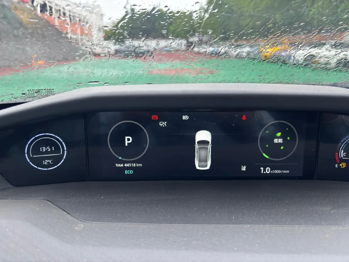 2023 ChangAn UNI-V 1.5T 188HP L4 7DCT,autocango,china used car exporter,china ev exporter,chinese used car exporter,chinese used ev exporter