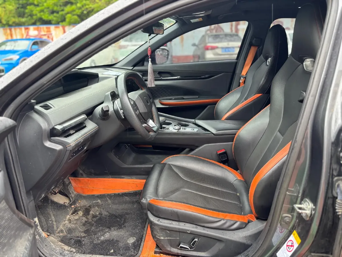 2023 ChangAn UNI-V 1.5T 188HP L4 7DCT,autocango,china used car exporter,china ev exporter,chinese used car exporter,chinese used ev exporter