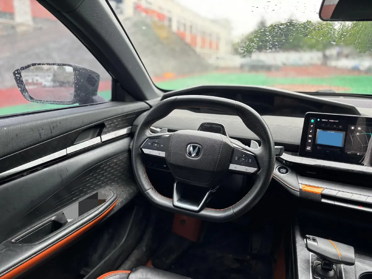 2023 ChangAn UNI-V 1.5T 188HP L4 7DCT,autocango,china used car exporter,china ev exporter,chinese used car exporter,chinese used ev exporter