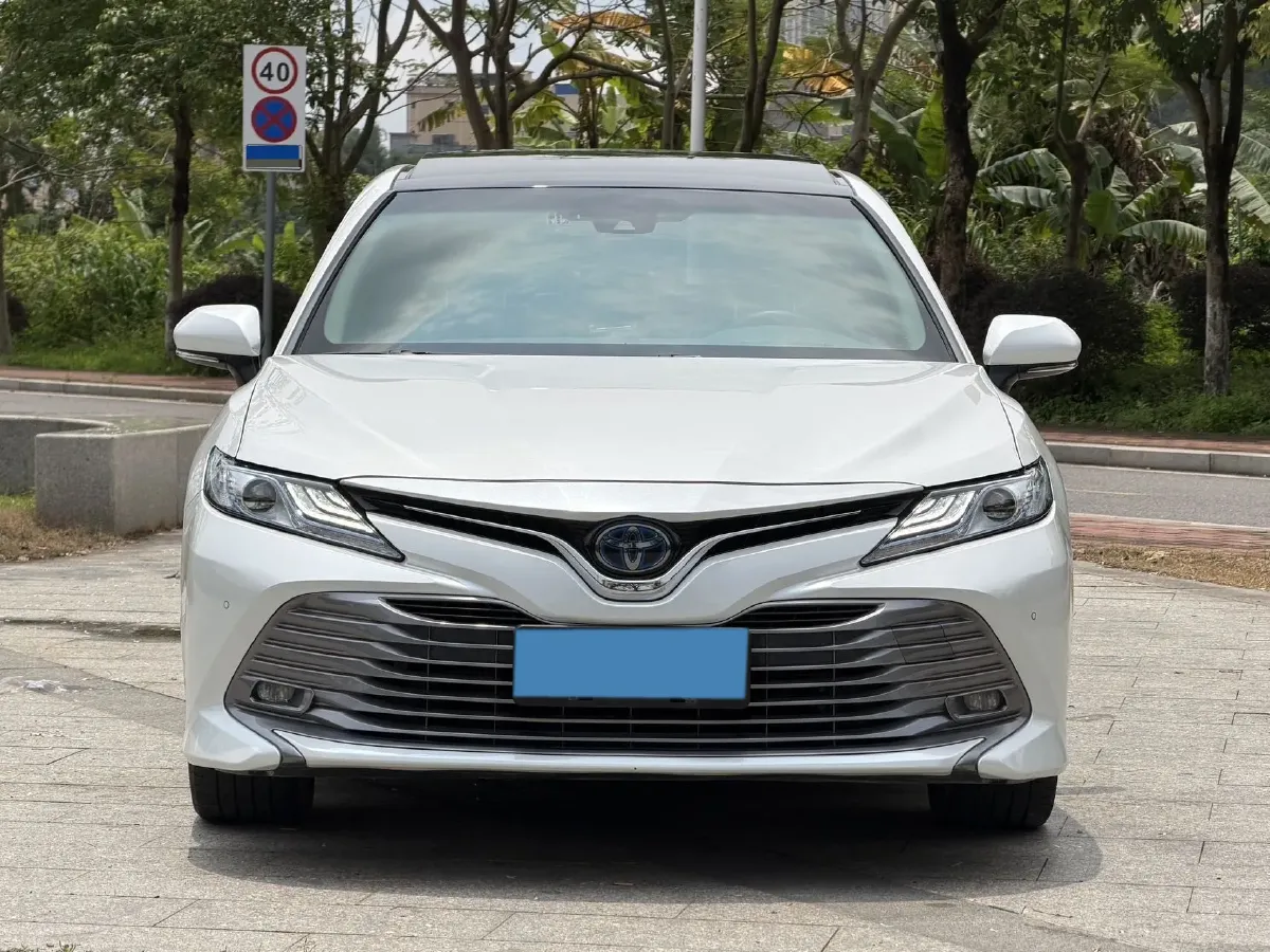 2019 Toyota Camry 2.5L 178HP L4 E-CVT Hybrid,autocango,china used car exporter,china ev exporter,chinese used car exporter,chinese used ev exporter