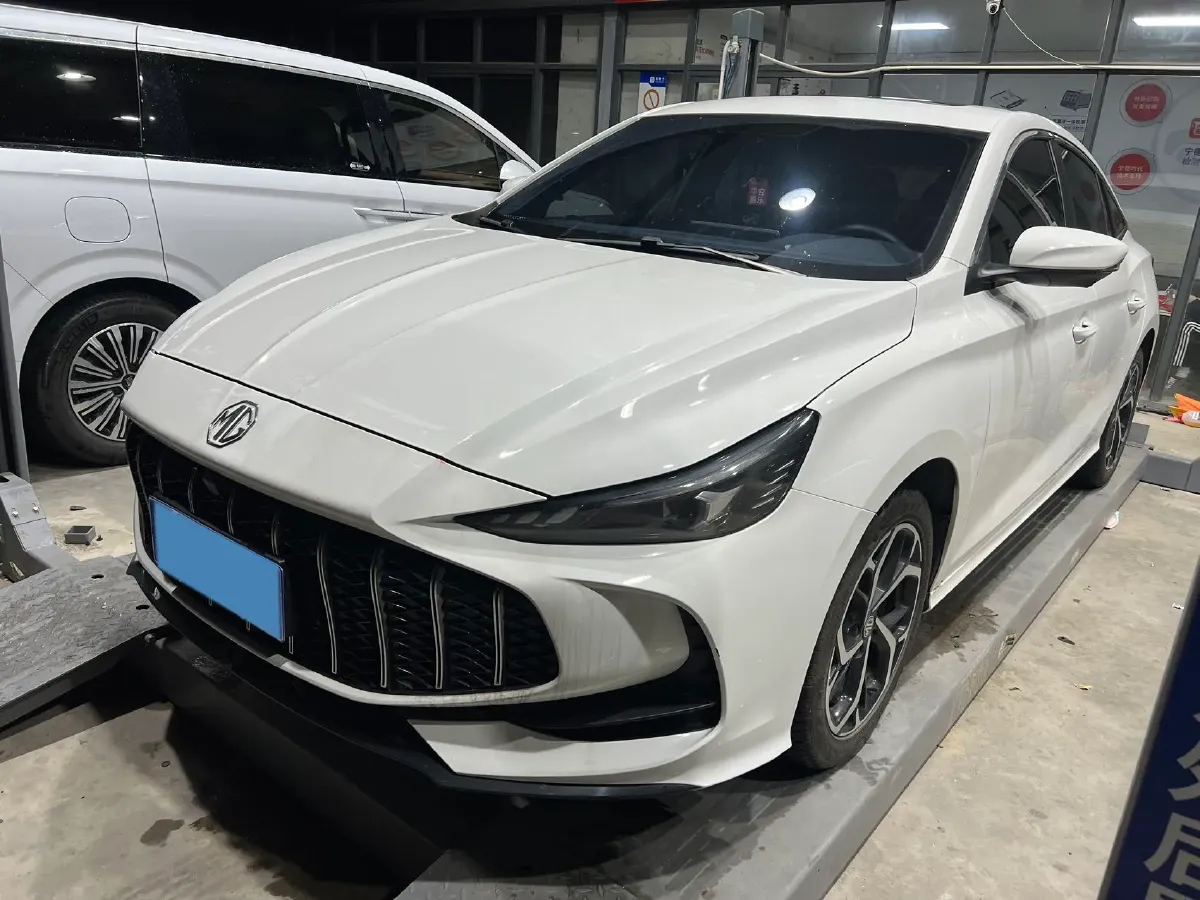 2025 MG 5 1.5T 181HP L4 7DCT,autocango,china used car exporter,china ev exporter,chinese used car exporter,chinese used ev exporter
