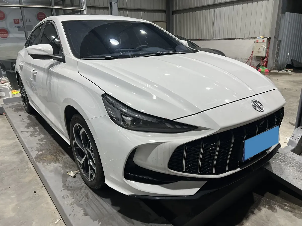2025 MG 5 1.5T 181HP L4 7DCT,autocango,china used car exporter,china ev exporter,chinese used car exporter,chinese used ev exporter