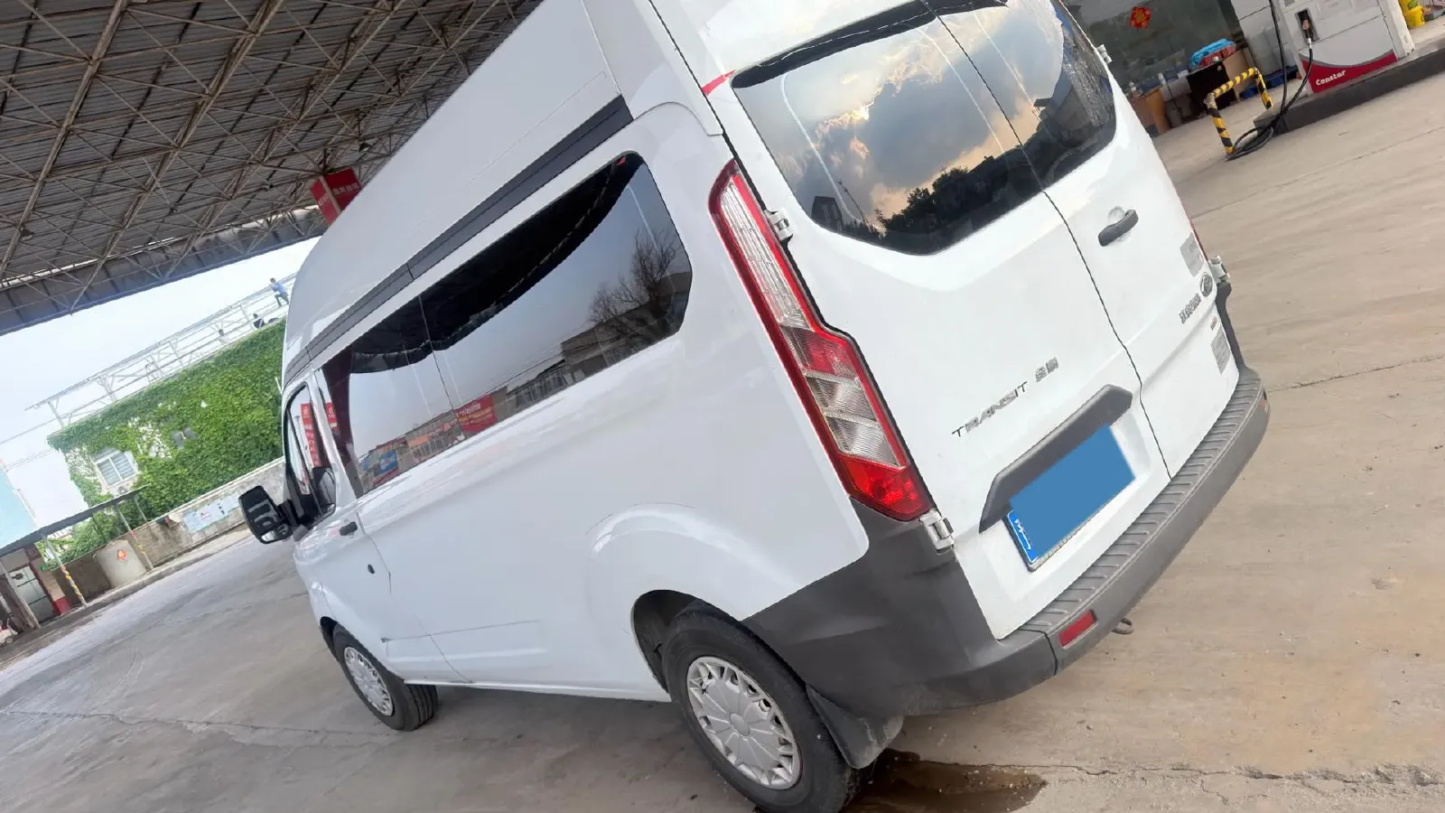 2019 Ford Transit 2.0T 121HP L4 5MT,autocango,china used car exporter,china ev exporter,chinese used car exporter,chinese used ev exporter