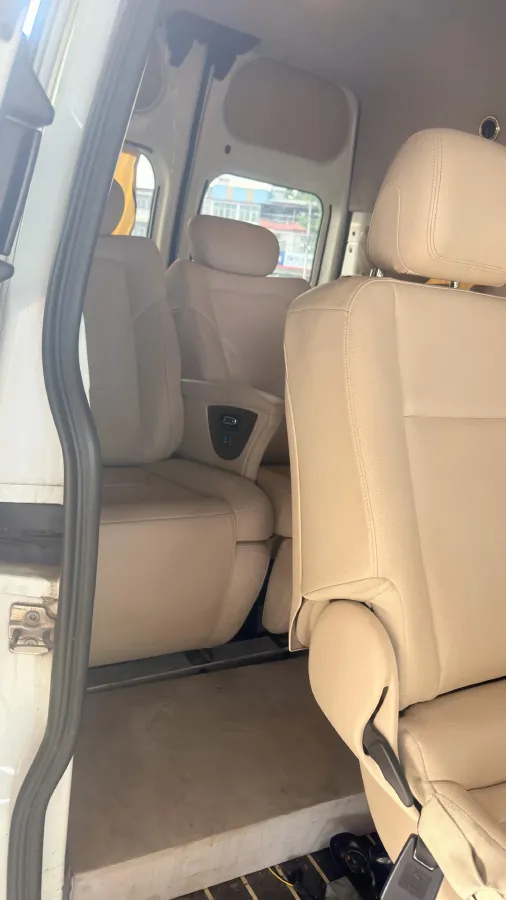 2019 Ford Transit 2.0T 121HP L4 5MT,autocango,china used car exporter,china ev exporter,chinese used car exporter,chinese used ev exporter