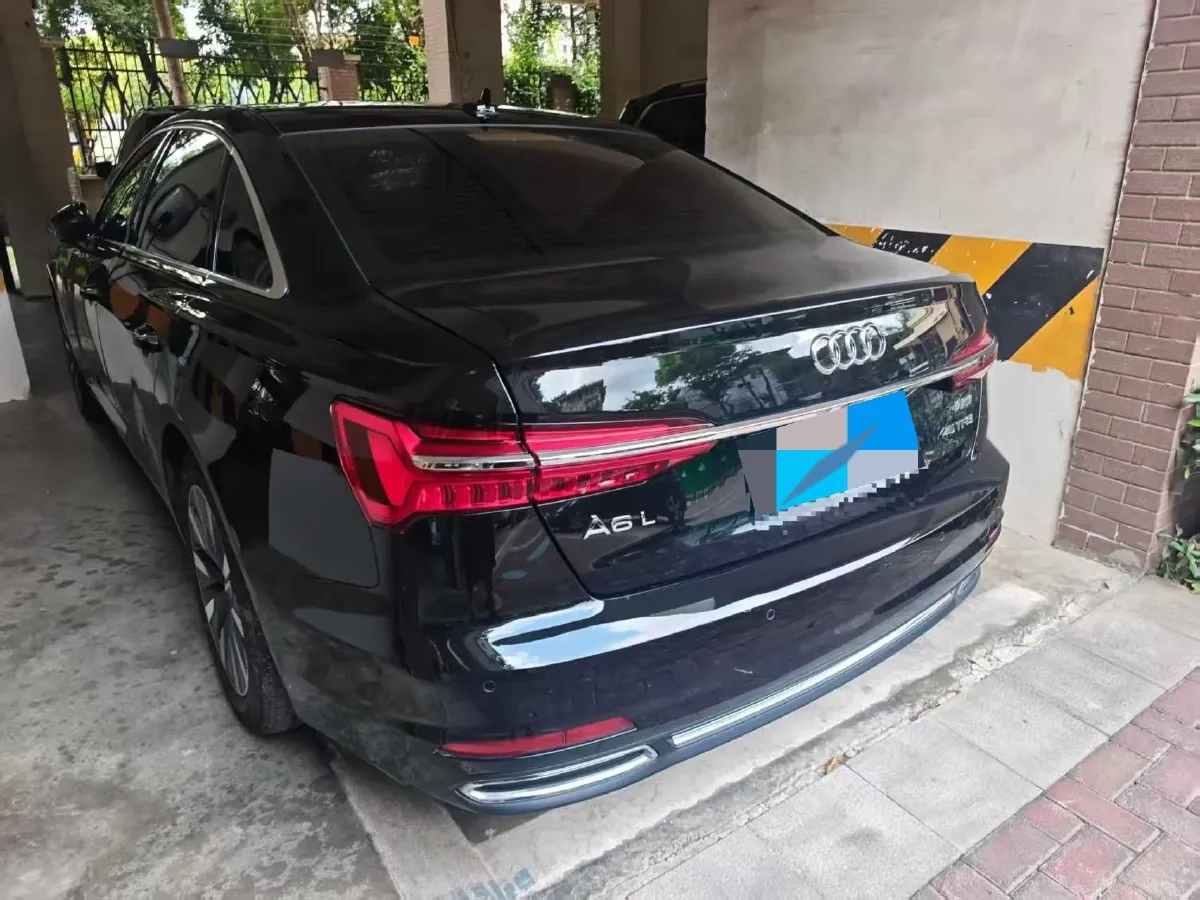 2021 Audi A6L 2.0T 224HP L4 7DCT,autocango,china used car exporter,china ev exporter,chinese used car exporter,chinese used ev exporter