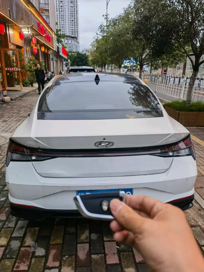 2021 Hyundai Elantra 1.5L 115HP L4 CVT,autocango,china used car exporter,china ev exporter,chinese used car exporter,chinese used ev exporter