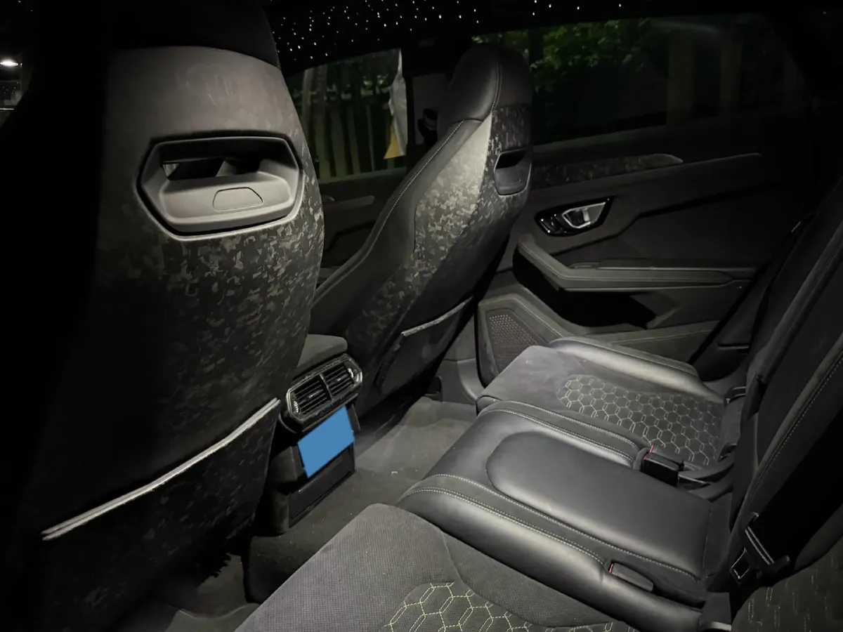 2021 Lamborghini Urus 4.0T 641HP V8 8AT,autocango,china used car exporter,china ev exporter,chinese used car exporter,chinese used ev exporter