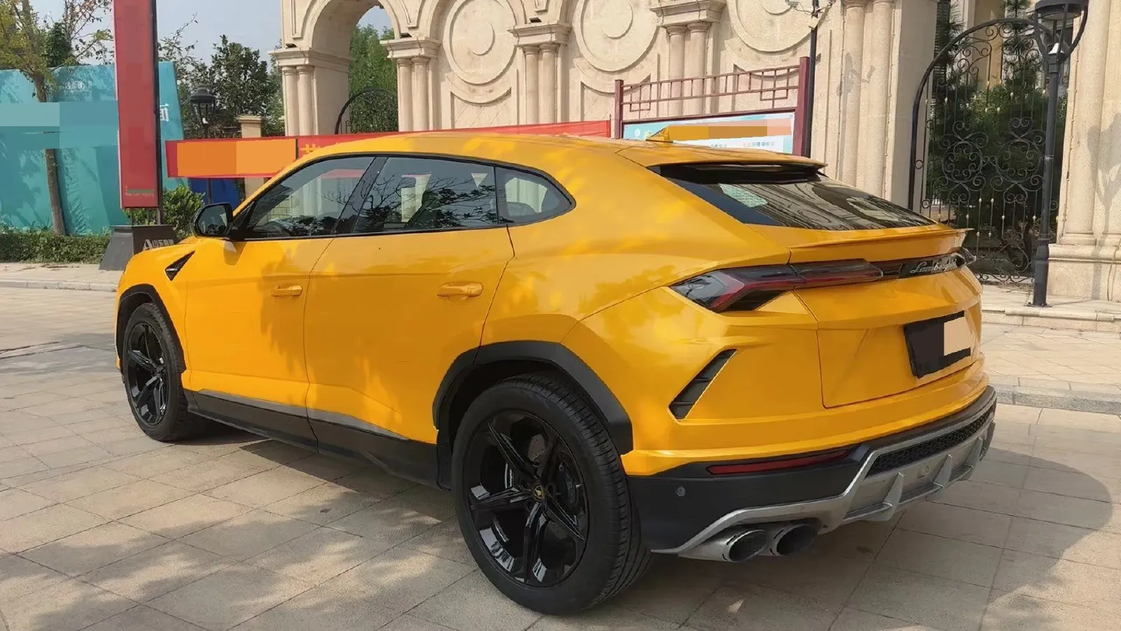 2021 Lamborghini Urus 4.0T 641HP V8 8AT,autocango,china used car exporter,china ev exporter,chinese used car exporter,chinese used ev exporter