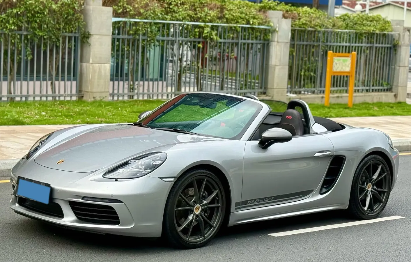 2019 Porsche 718 2.0T 300HP H4 7DCT,autocango,china used car exporter,china ev exporter,chinese used car exporter,chinese used ev exporter