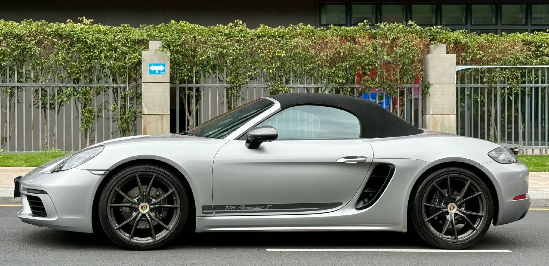 2019 Porsche 718 2.0T 300HP H4 7DCT,autocango,china used car exporter,china ev exporter,chinese used car exporter,chinese used ev exporter