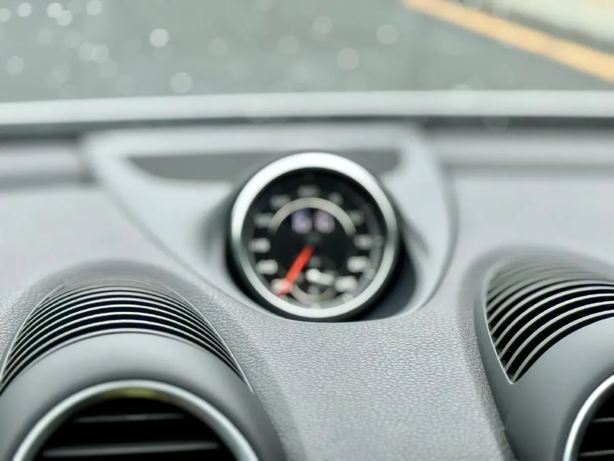 2019 Porsche 718 2.0T 300HP H4 7DCT,autocango,china used car exporter,china ev exporter,chinese used car exporter,chinese used ev exporter