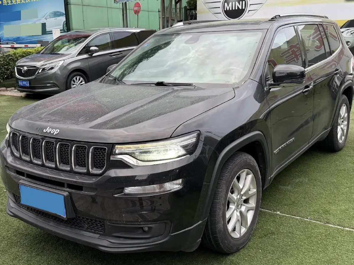 2018 Jeep Grand Commander 2.0T 234HP L4 9AT,autocango,china used car exporter,china ev exporter,chinese used car exporter,chinese used ev exporter