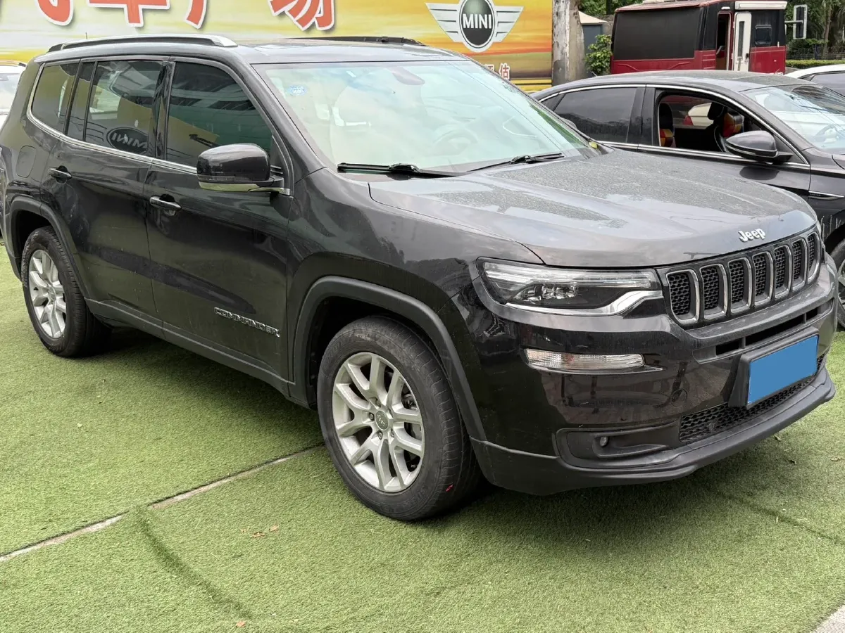 2018 Jeep Grand Commander 2.0T 234HP L4 9AT,autocango,china used car exporter,china ev exporter,chinese used car exporter,chinese used ev exporter