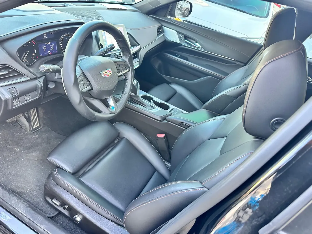 2021 Cadillac CT4 2.0T 237HP L4 8AT,autocango,china used car exporter,china ev exporter,chinese used car exporter,chinese used ev exporter