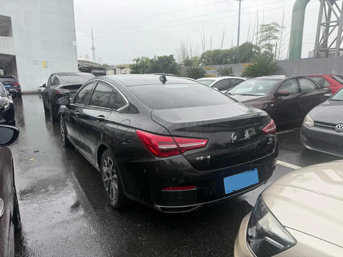 2022 HongQi H5 1.5T 169HP L4 7DCT,autocango,china used car exporter,china ev exporter,chinese used car exporter,chinese used ev exporter