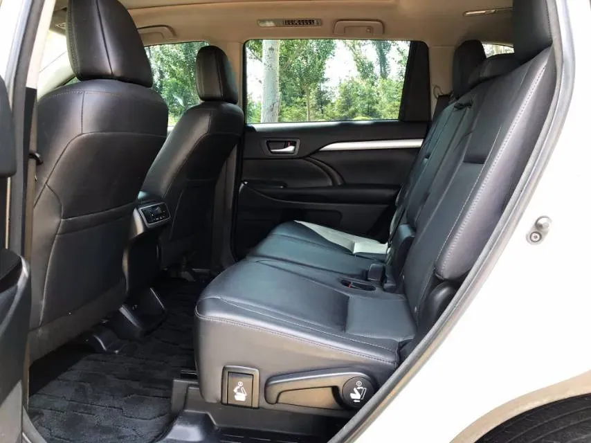 2018 Toyota Highlander 2.0T 220HP L4 6AT,autocango,china used car exporter,china ev exporter,chinese used car exporter,chinese used ev exporter