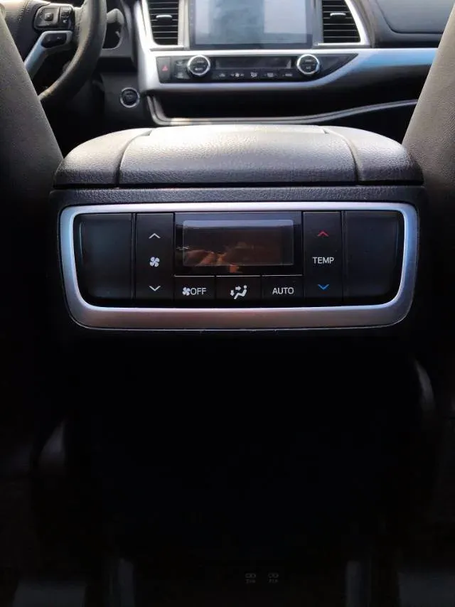 2018 Toyota Highlander 2.0T 220HP L4 6AT,autocango,china used car exporter,china ev exporter,chinese used car exporter,chinese used ev exporter