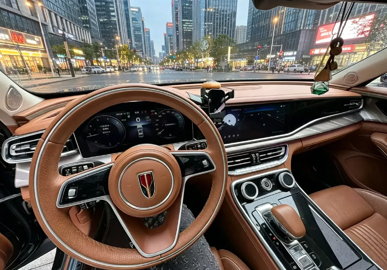 2022 HongQi H9 2.0T 252HP L4 7DCT,autocango,china used car exporter,china ev exporter,chinese used car exporter,chinese used ev exporter